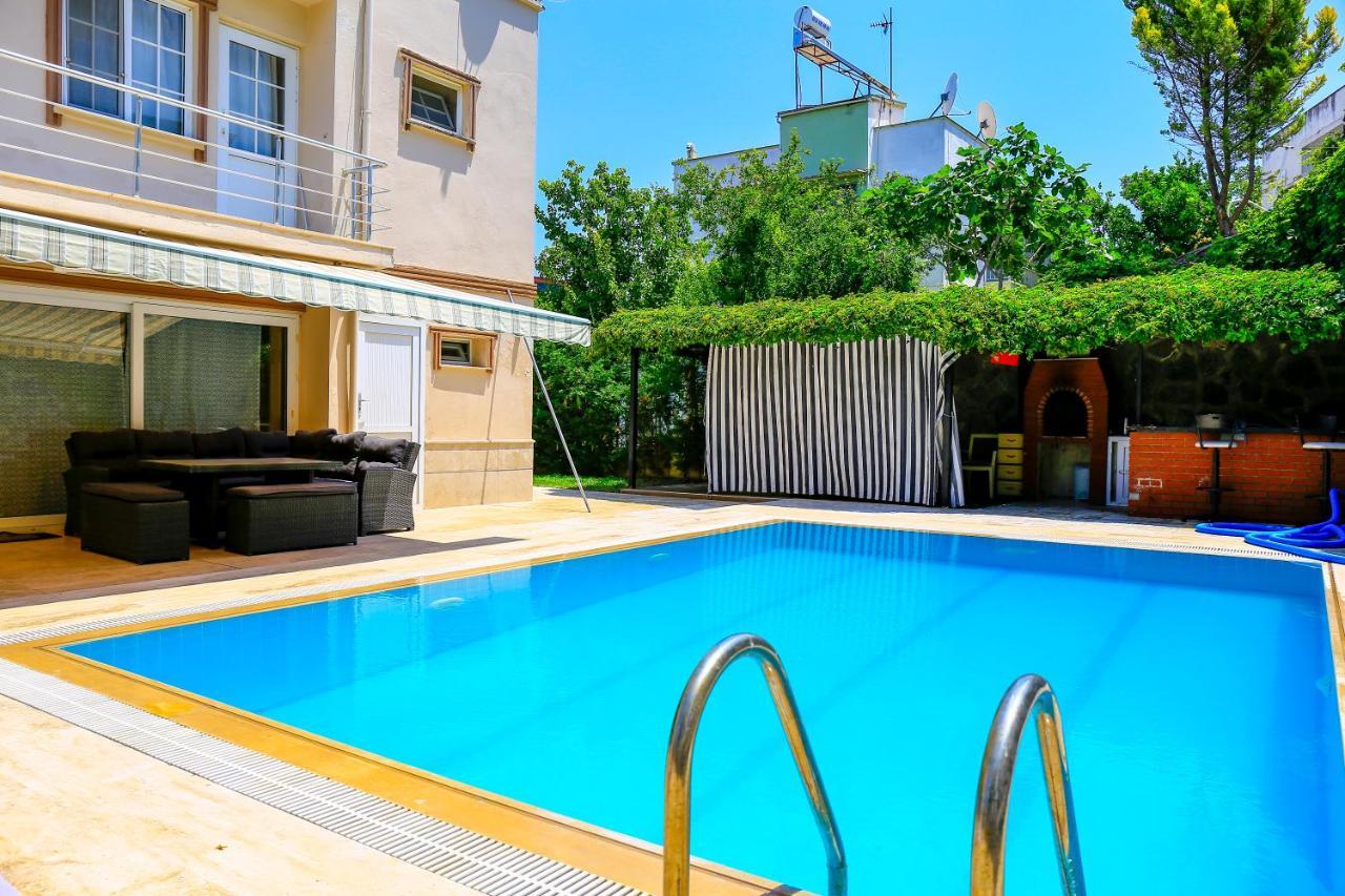 Turkan Kuşadası