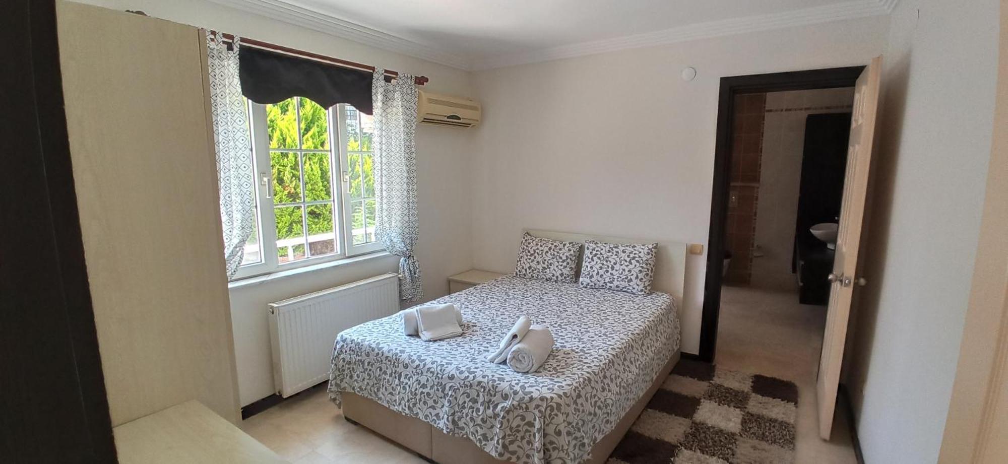 Turkan Kuşadası